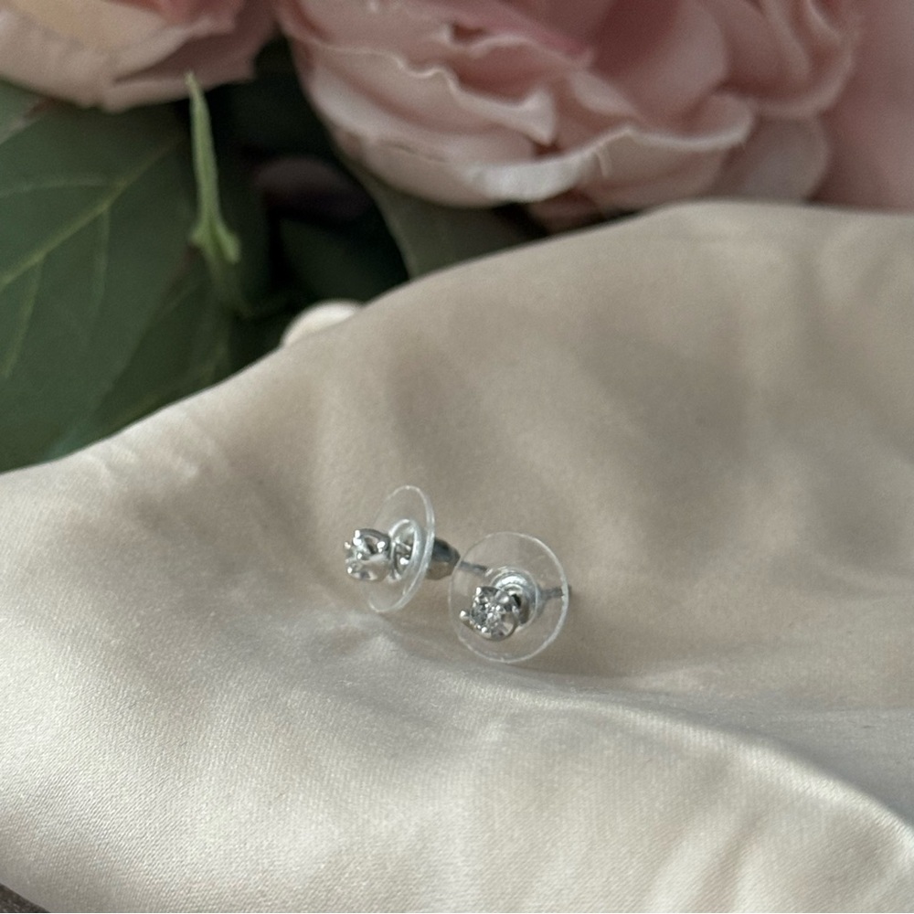 New Macy's‎ Sterling Silver Cubic Zirconia Stud Earrings